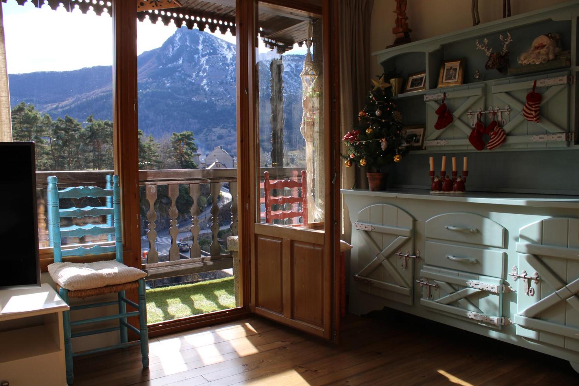 Villa El Balcon Del Garmo à Sallent de Gállego Extérieur photo
