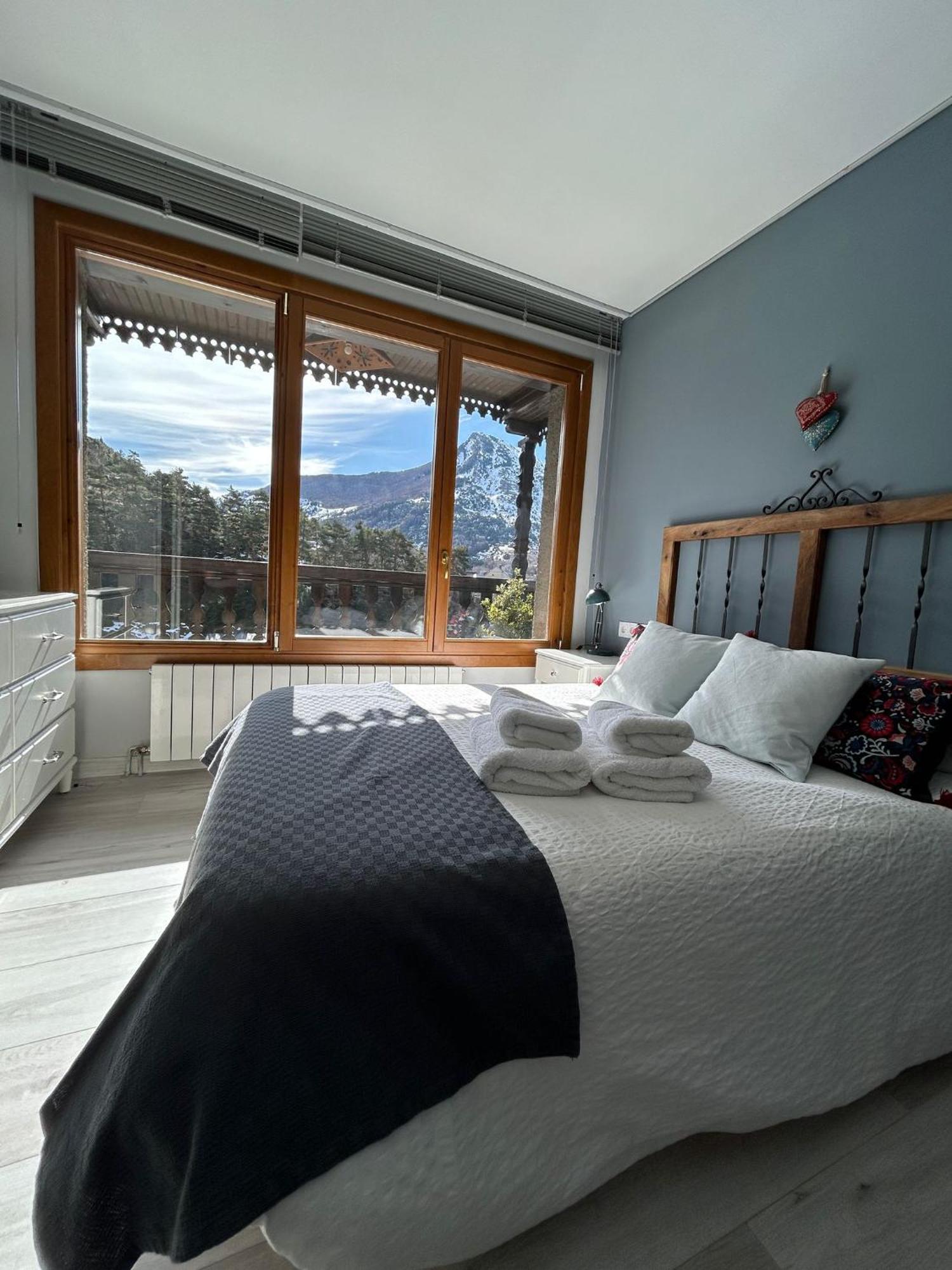 Villa El Balcon Del Garmo à Sallent de Gállego Extérieur photo