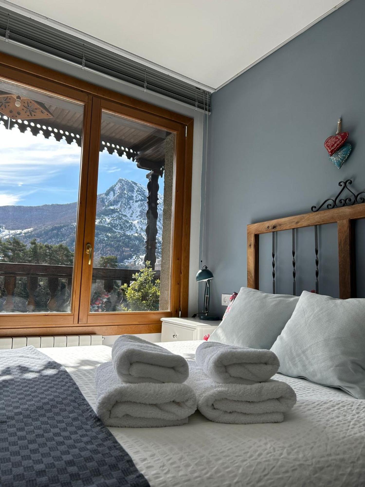 Villa El Balcon Del Garmo à Sallent de Gállego Extérieur photo
