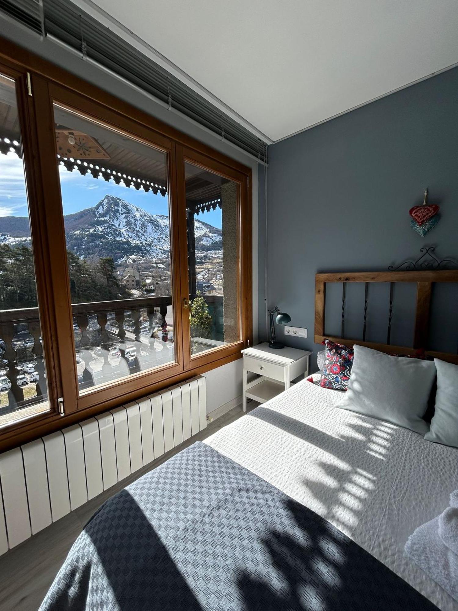 Villa El Balcon Del Garmo à Sallent de Gállego Extérieur photo